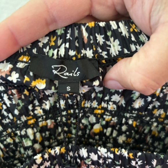 Rails Selena dark floral skirt NWT Size Small - Picture 5 of 8